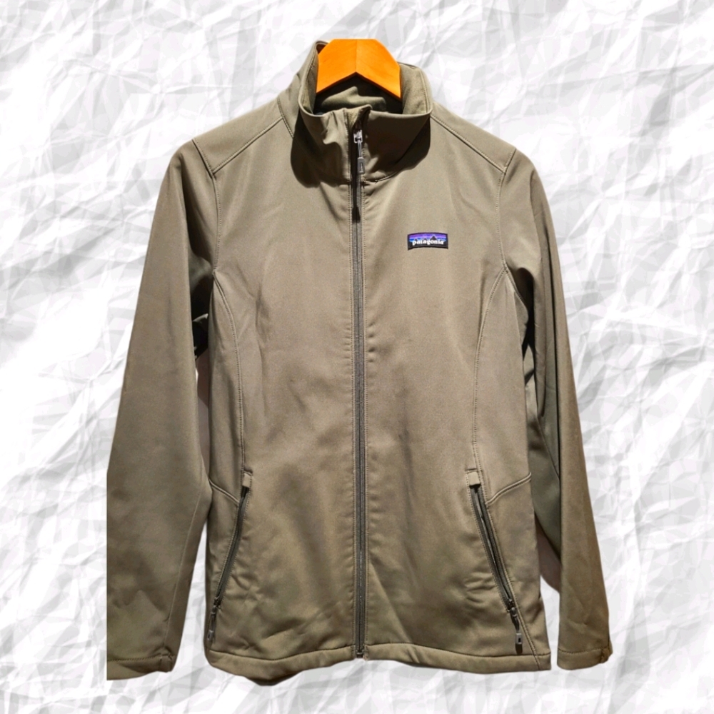 Patagonia Women's Windbreaker Jacket